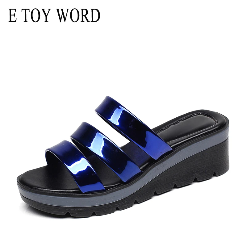 E TOY WORD Summer women Slippers Leather Slides Open Toe Thick Soled Outside Sandals Shoes Women Wedge platform Shoes Size 43
E TOY WORD Summer women Slippers Leather Slides Open Toe Thick Soled Outside Sandals Shoes Women Wedge platform Shoes Size 43