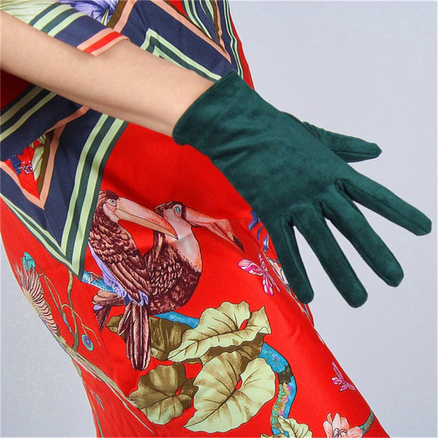 Fashion Women Suede Gloves 21cm Short Simulation Leather Sanding Skin Suede Matte Dark Green JPSL21
Fashion Women Suede Gloves 21cm Short Simulation Leather Sanding Skin Suede Matte Dark Green JPSL21