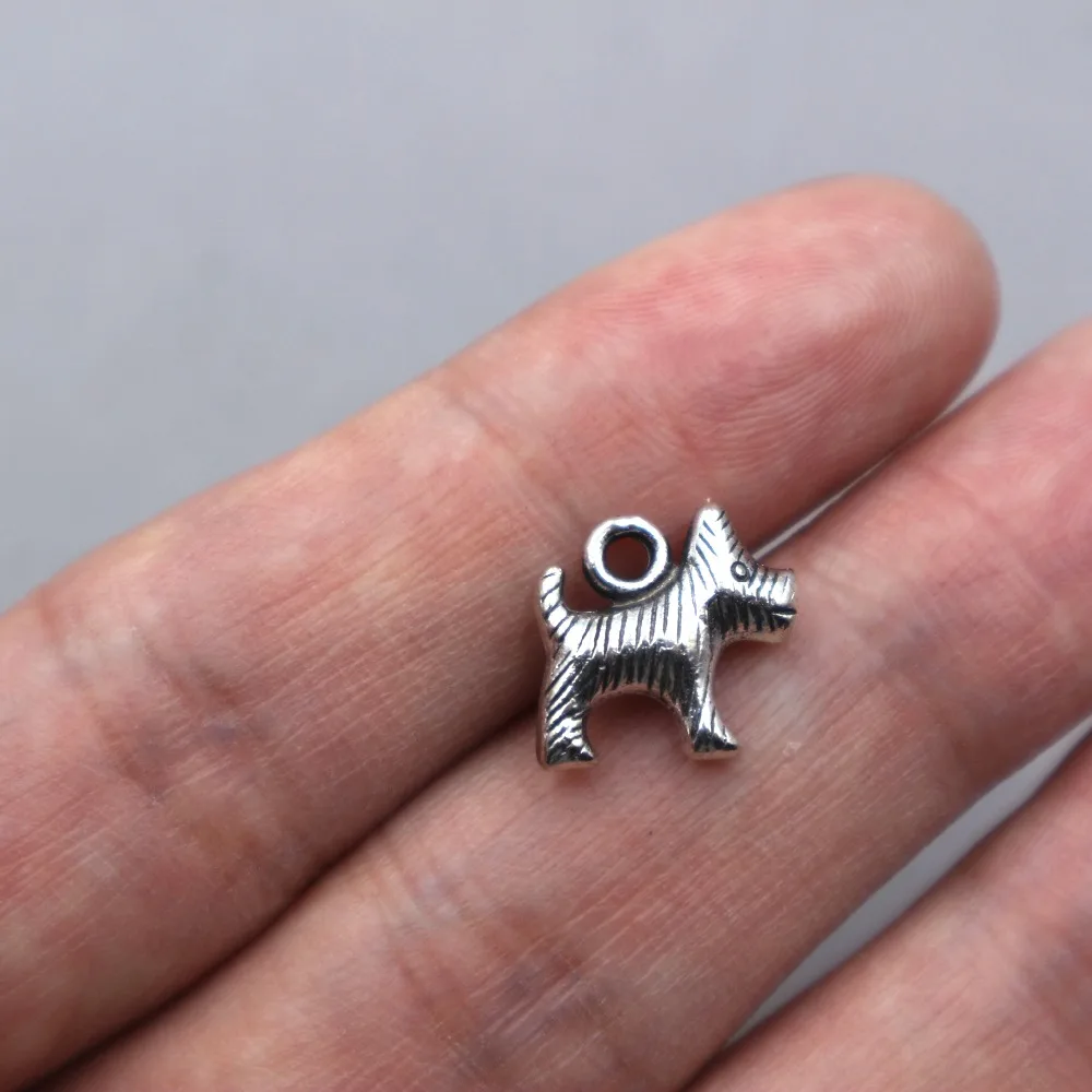 18Pcs Antique Silver Tone Dog Pet Charm Dog Charm dog pendant for Jewelry Pet Accessories Making 13*12.5mm
18Pcs Antique Silver Tone Dog Pet Charm Dog Charm dog pendant for Jewelry Pet Accessories Making 13*12.5mm