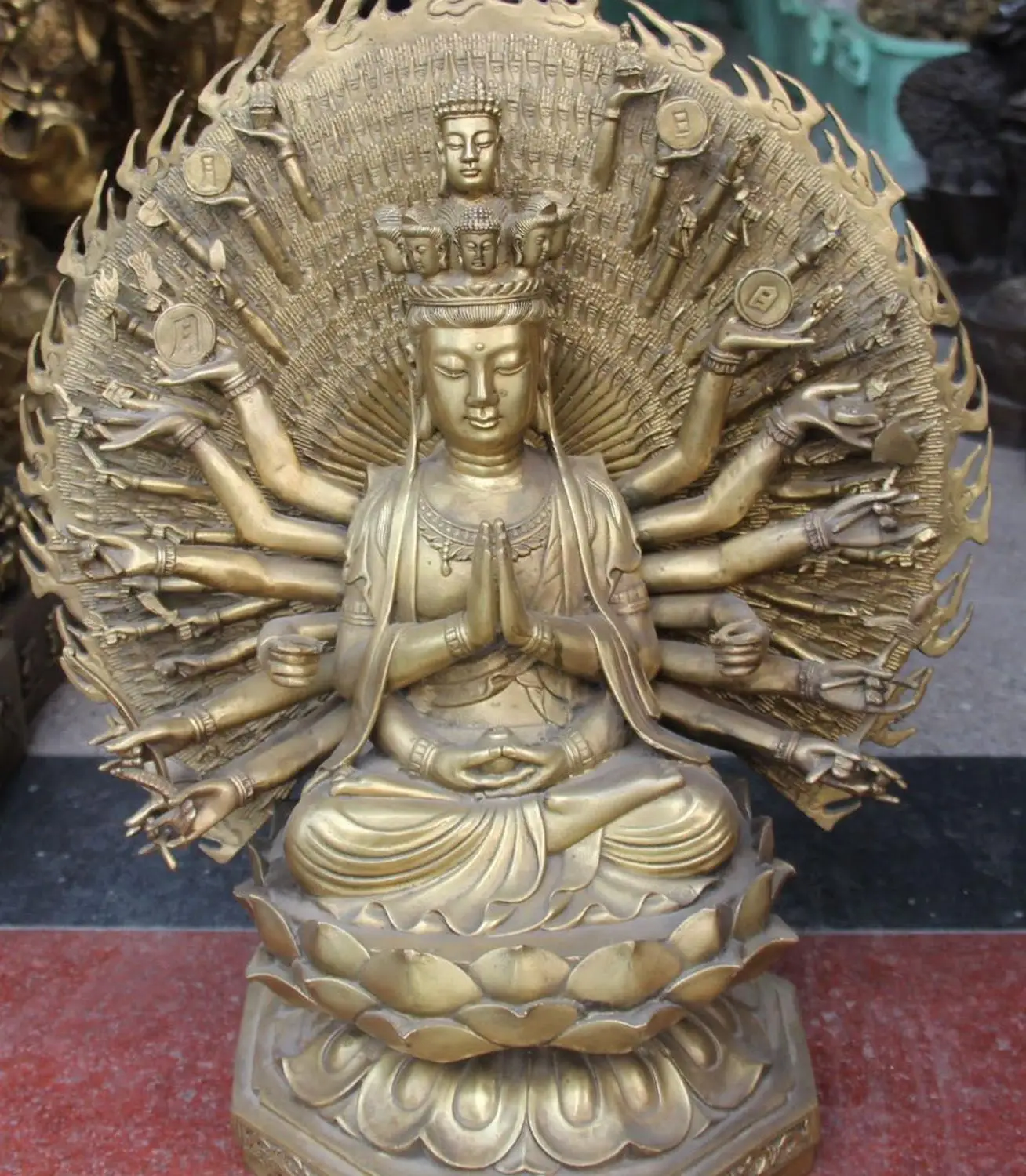 19" China Bronze Seat 1000 Arms Avalokiteshvara Kwan-yin Guanyin Goddess Statue
19" China Bronze Seat 1000 Arms Avalokiteshvara Kwan-yin Guanyin Goddess Statue