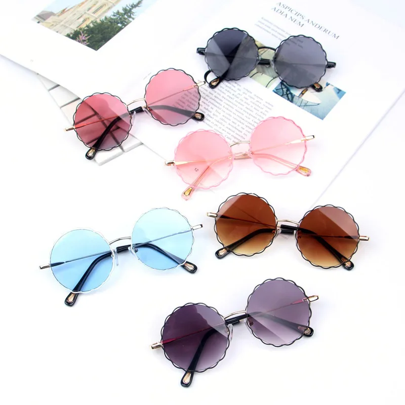 2019 Korea style Kids Round sunglasses UV400 Fashion Boys&girls Sun glasses Metal Frame Cool Child 3-8yrs Retro Eyewear N379
2019 Korea style Kids Round sunglasses UV400 Fashion Boys&girls Sun glasses Metal Frame Cool Child 3-8yrs Retro Eyewear N379