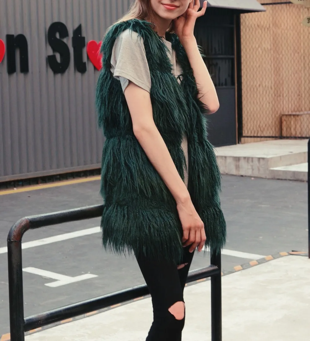 Real time fashion imitation fur vest female Europe and America popular beach wool vest (2)