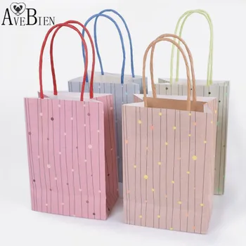 AVEBIEN Simple Birthday Party Baby Shower Souvenir Gift Bag Solid Color Paper Bag Fresh Shop Gifts Tote Wedding Favors and Gifts
AVEBIEN Simple Birthday Party Baby Shower Souvenir Gift Bag Solid Color Paper Bag Fresh Shop Gifts Tote Wedding Favors and Gifts