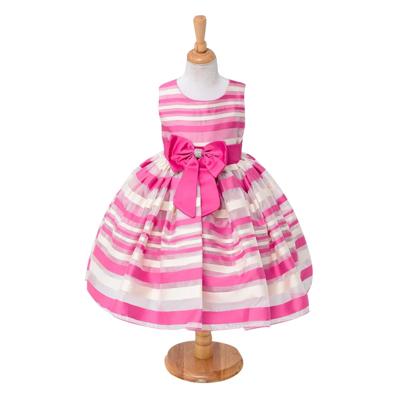 1 Pcs Set Baby Girls Summer Dress 2017 Plaid Kid Party Dress for Girls Clothes Bow Cleeveless Children Clothing
1 Pcs Set Baby Girls Summer Dress 2017 Plaid Kid Party Dress for Girls Clothes Bow Cleeveless Children Clothing