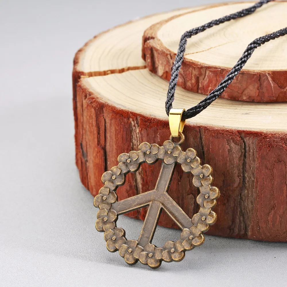 Flower Garland Anti War Necklace Peace Symbol Lace Pendant Floral Bronze Vintage Statement Necklace Women Jewelry
Flower Garland Anti War Necklace Peace Symbol Lace Pendant Floral Bronze Vintage Statement Necklace Women Jewelry