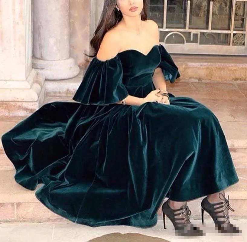 The new 2019 formal evening dress hanging fold honey dew shoulder without trailing velvet fabric
The new 2019 formal evening dress hanging fold honey dew shoulder without trailing velvet fabric
