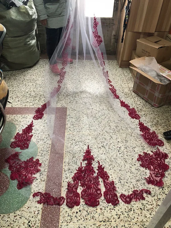 Real Image Wedding Veils White Ivory Tulle Red Lace Applique Cathedral Length Long Accessories Free Comb Custom Made Bridal Veil
Real Image Wedding Veils White Ivory Tulle Red Lace Applique Cathedral Length Long Accessories Free Comb Custom Made Bridal Veil