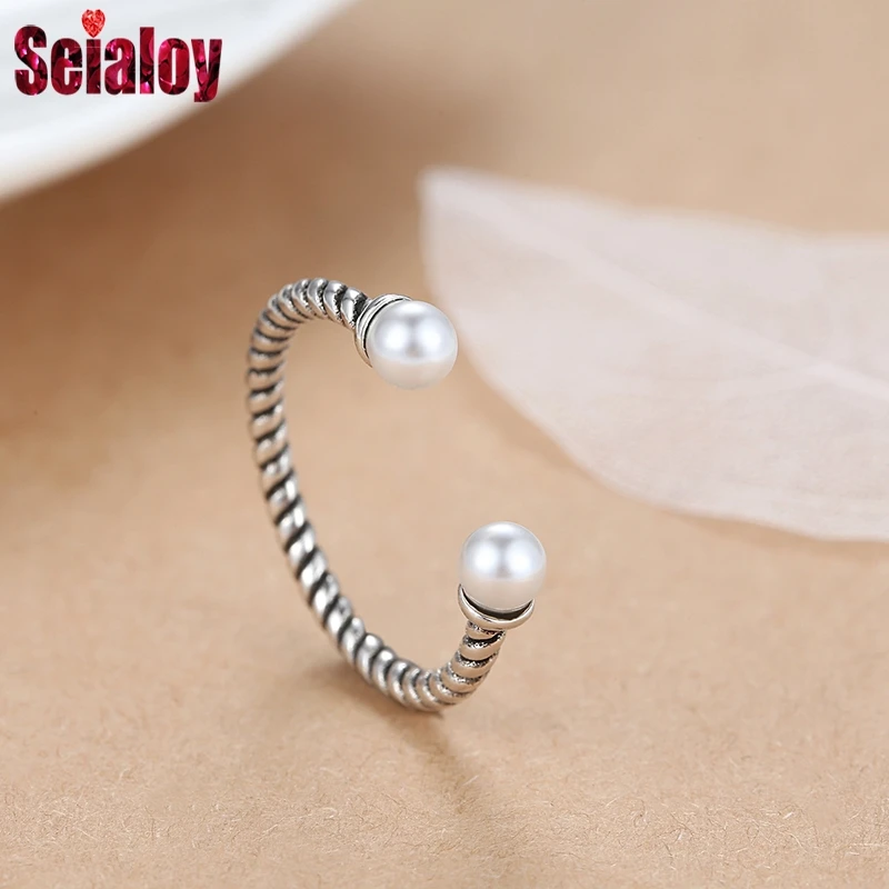 Vintage Silver Winding Pearls Rings For Men Women Couple Lovers Wedding High Quality Brands copper Rings Exquisite Jewelry Gift
Vintage Silver Winding Pearls Rings For Men Women Couple Lovers Wedding High Quality Brands copper Rings Exquisite Jewelry Gift