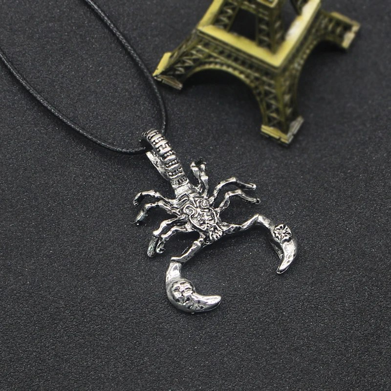Fashion-Steampunk-Animal-Scorpion-Pendant-Necklaces-Scorpio-Constellation-Charms-Leather-Rope-Chain-Statement-Necklace-Gift (2)