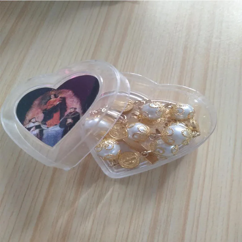 65 pieces. Rosary gold bracelet baptism communion Catholic rosary. Heart-shaped box packaging. Random icon
65 pieces. Rosary gold bracelet baptism communion Catholic rosary. Heart-shaped box packaging. Random icon