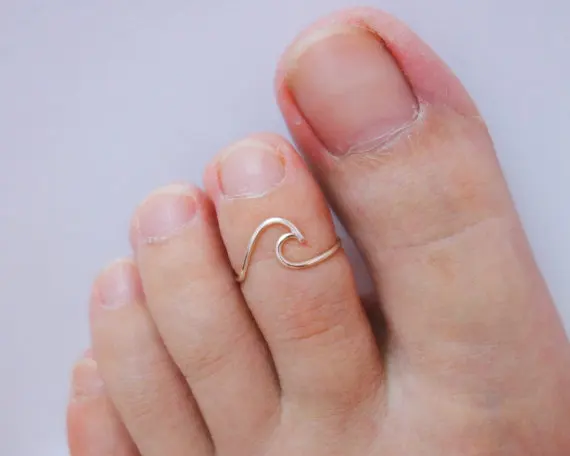 PINJEAS handmade Wire Wrap wave toe silver ring ocean anneau Adjustable Simple rings for women jewelry
PINJEAS handmade Wire Wrap wave toe silver ring ocean anneau Adjustable Simple rings for women jewelry
