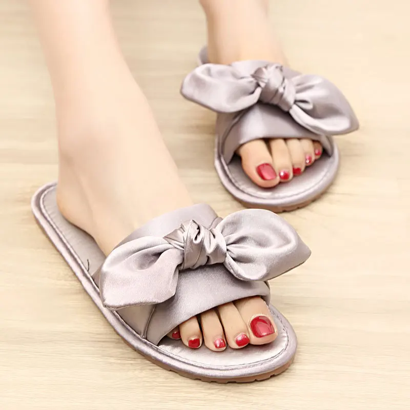 Slipper Korea And Satins Bow Furnishing Sandals Non-slip Ventilation Home Women's Cool silk cloth shoes woman zapatos mujer
Slipper Korea And Satins Bow Furnishing Sandals Non-slip Ventilation Home Women's Cool silk cloth shoes woman zapatos mujer