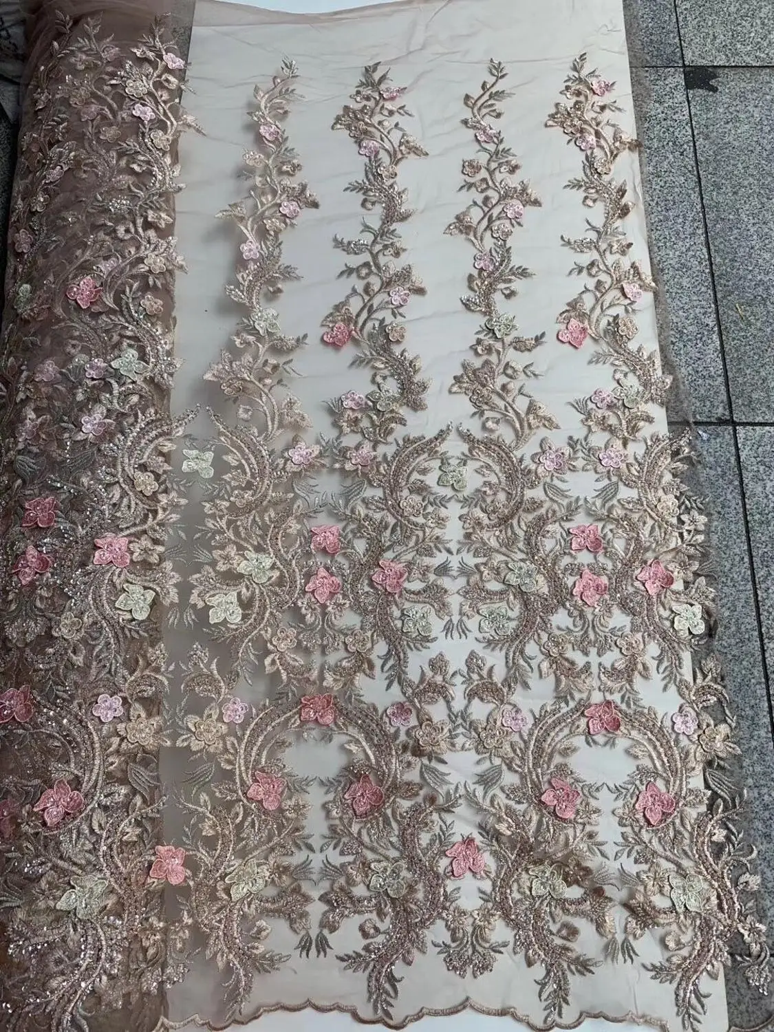 beautiful JIANXI.C-61305 Nigerian lace fabric for party dress new African embroiderd lace fabric
beautiful JIANXI.C-61305 Nigerian lace fabric for party dress new African embroiderd lace fabric