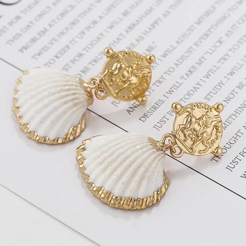 AENSOA Sea Shell Earrings For Women White Gold Color Metal Shell Statement Dangle Earrings For Women 2019 Summer Beach Jewelry
AENSOA Sea Shell Earrings For Women White Gold Color Metal Shell Statement Dangle Earrings For Women 2019 Summer Beach Jewelry