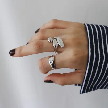 1pc Lady's Authentic S925 Sterling Silver Fine Jewelry Glossy Oval Tears Geometric rings open adjustable J318
1pc Lady's Authentic S925 Sterling Silver Fine Jewelry Glossy Oval Tears Geometric rings open adjustable J318