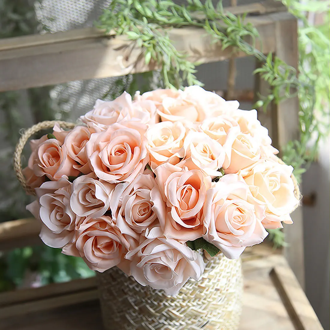 Rose flowers 9pcs/set banquet Thai Royal Rose artificial flowers Faux silk flower roses home decor wedding decoration flores
Rose flowers 9pcs/set banquet Thai Royal Rose artificial flowers Faux silk flower roses home decor wedding decoration flores