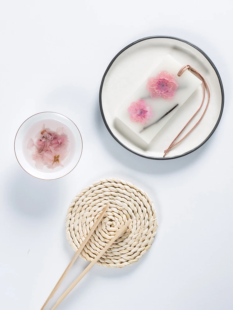 DIY Sakura Aromatherapy tablets fragrant wax candle sheet candle Plaster pendant For gift
DIY Sakura Aromatherapy tablets fragrant wax candle sheet candle Plaster pendant For gift
