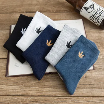 5 pairs new maple leaf embroidery tube socks fashion casual spring&autumn maple leaf socks men's High quality tube socks
5 pairs new maple leaf embroidery tube socks fashion casual spring&autumn maple leaf socks men's High quality tube socks