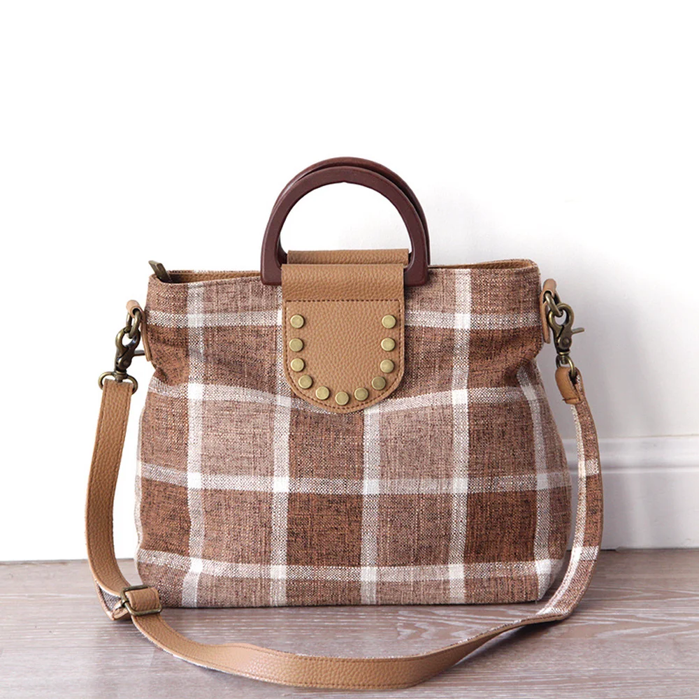 2018 New Women Japan Style Simple Fashion Solid Wood Plaid Panelled Handbag Female Retro Large Capacity Button Shoulder Bags 
2018 New Women Japan Style Simple Fashion Solid Wood Plaid Panelled Handbag Female Retro Large Capacity Button Shoulder Bags