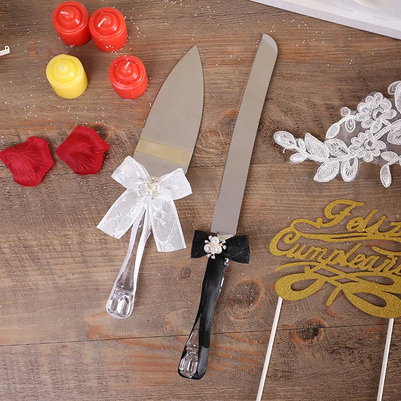 Hot Selling 1Set/Lot Personalized bride and groom Wedding Cake Server Gift Set Cake Server Knife Set
Hot Selling 1Set/Lot Personalized bride and groom Wedding Cake Server Gift Set Cake Server Knife Set