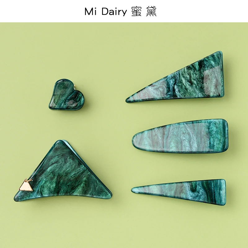 Wholesale ins amazon hot deep green sale acetate acrylic heart shaped triangle hair jewelry hair accessories for women girls
Wholesale ins amazon hot deep green sale acetate acrylic heart shaped triangle hair jewelry hair accessories for women girls