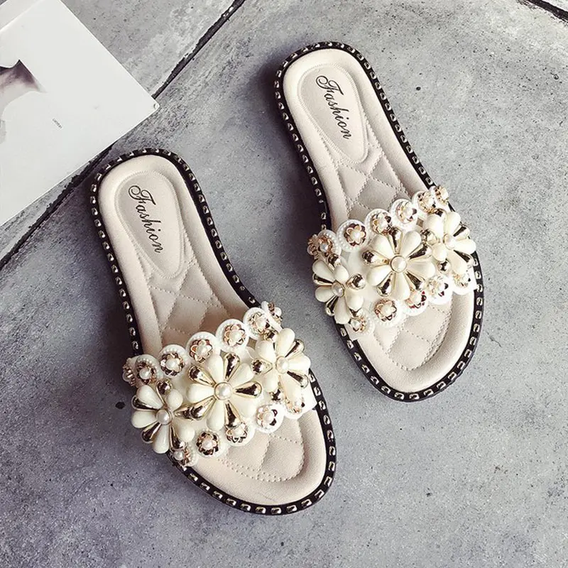 New Women Crystal Slippers Flower Flat Ladies Non-Slip Sweet Girl Elegant Woman Chic Footwear Fashion Beach Outdoor Slides 2019
New Women Crystal Slippers Flower Flat Ladies Non-Slip Sweet Girl Elegant Woman Chic Footwear Fashion Beach Outdoor Slides 2019