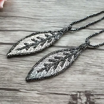 4 pcs Hematite beads Chains necklace, Hollow leaf Pendants Paved Rhinestone Crystal Pendant Jewelry necklaces NK302
4 pcs Hematite beads Chains necklace, Hollow leaf Pendants Paved Rhinestone Crystal Pendant Jewelry necklaces NK302