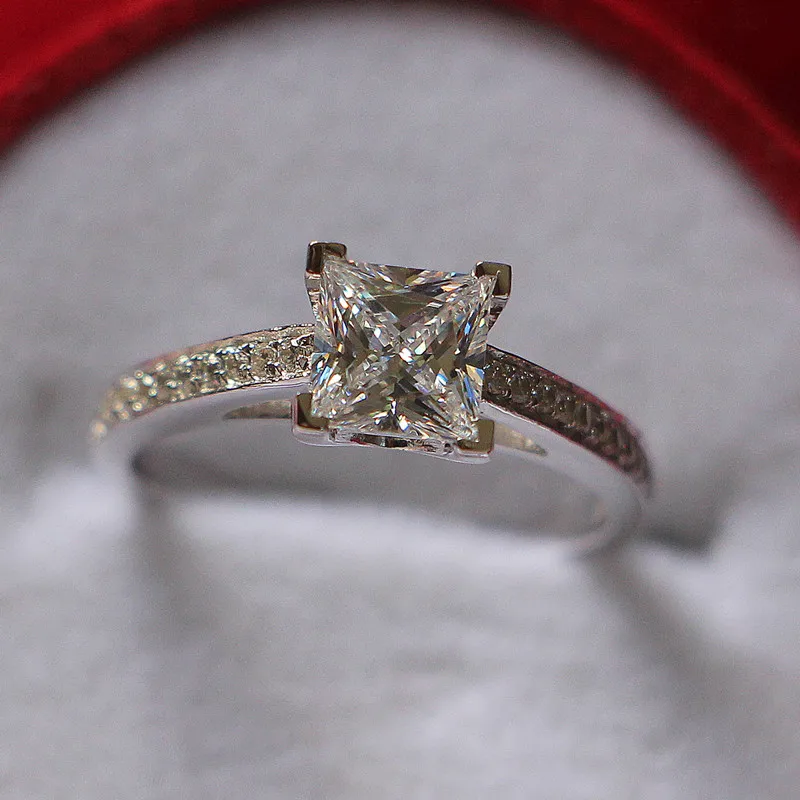Romantic Design 1CT Princess Diamond Ring Genuine Moissanite Engagement Ring 14K White Gold Princess Jewellery Moissanite Ring
Romantic Design 1CT Princess Diamond Ring Genuine Moissanite Engagement Ring 14K White Gold Princess Jewellery Moissanite Ring