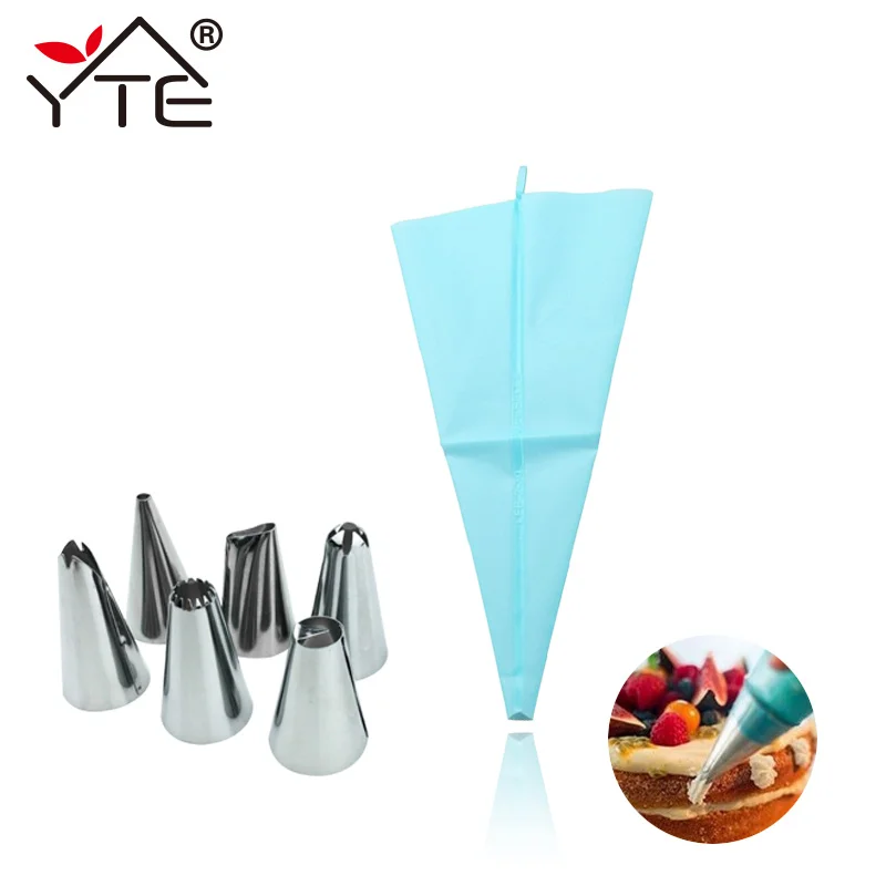 Silicone Icing Piping Cream Pastry Bag Dessert Decorators With 6Pcs Stainless Steel Nozzle Set DIY Cake Decorating Tips
Silicone Icing Piping Cream Pastry Bag Dessert Decorators With 6Pcs Stainless Steel Nozzle Set DIY Cake Decorating Tips