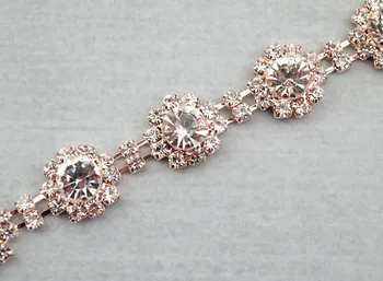 30CM Sunflower Rose Gold Rhinestone Chain Trim Crystal Cup Chain for Dress Clothing Jewelry Bags
30CM Sunflower Rose Gold Rhinestone Chain Trim Crystal Cup Chain for Dress Clothing Jewelry Bags