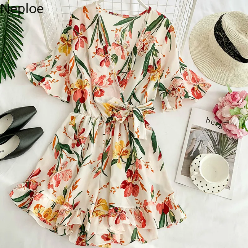 Nepole Plant Print Women Jumpsuits Casual V-Neck Flare Sleeve Drawstring Playsuit 2020 Summer Ruffles Short Beach Jumpsuit 43219
Nepole Plant Print Women Jumpsuits Casual V-Neck Flare Sleeve Drawstring Playsuit 2020 Summer Ruffles Short Beach Jumpsuit 43219