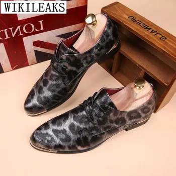 Designer Oxford Dress Shoes For Men Black Brown Leopard Casual Shoes Classic Mens Shoes Fashion Formal Wedding Business Flats
Designer Oxford Dress Shoes For Men Black Brown Leopard Casual Shoes Classic Mens Shoes Fashion Formal Wedding Business Flats