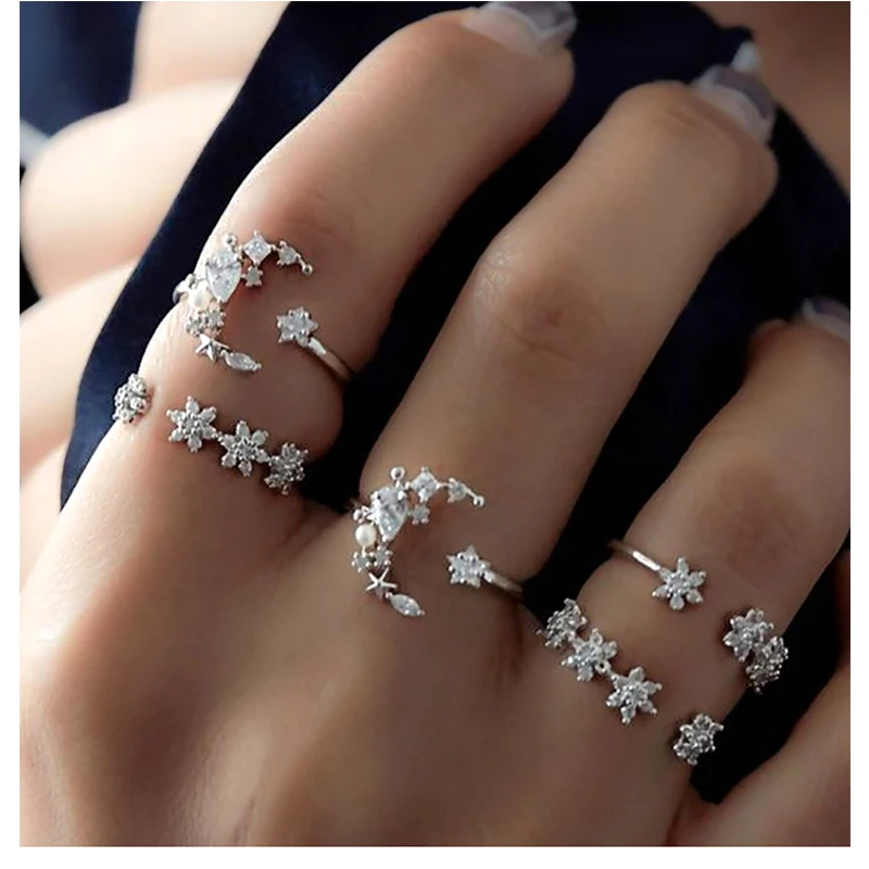 5pcs / set Vintage Silver Flower Crown Crystal Rings for women girl Bohemia Silver color antique Midi rings Floral set ring
5pcs / set Vintage Silver Flower Crown Crystal Rings for women girl Bohemia Silver color antique Midi rings Floral set ring