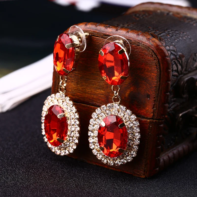 YFJEWE Design New Fashion The Red Oval Charm Rhinestone Earrings For Women Elegant Earrings Jewelry For Wedding Party #E073
YFJEWE Design New Fashion The Red Oval Charm Rhinestone Earrings For Women Elegant Earrings Jewelry For Wedding Party #E073