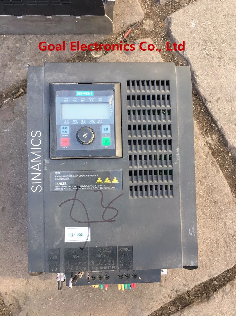 inverter V10 series 7.5kw inverter 6sl3217-0ce27-5ua1 mainboard power driver
inverter V10 series 7.5kw inverter 6sl3217-0ce27-5ua1 mainboard power driver