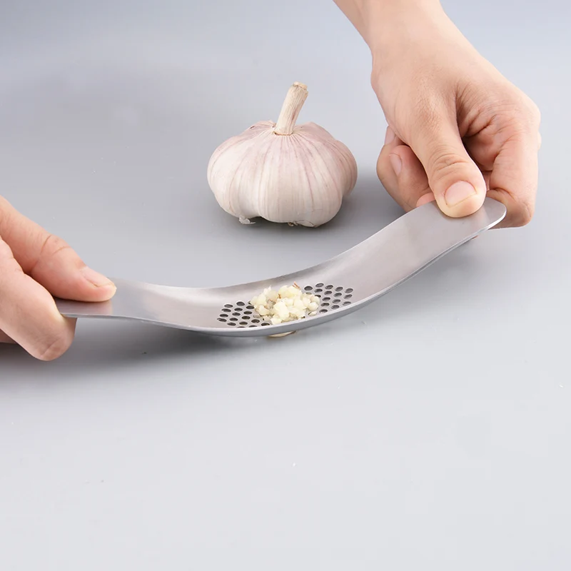 ERMAKOVA Garlic Rocker Crusher Mincer Press Ginger Planer Grater Dishwasher Safe Stainless Steel Kitchen Gadgets Tools
ERMAKOVA Garlic Rocker Crusher Mincer Press Ginger Planer Grater Dishwasher Safe Stainless Steel Kitchen Gadgets Tools