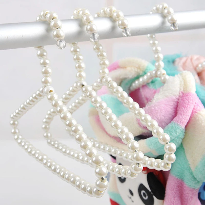 Image 1 Piece 20cm Long Pets Pearl Clothes racks Dogs Cats Clothes Small Hangers Smooth Scratch Resistant Clothes rack