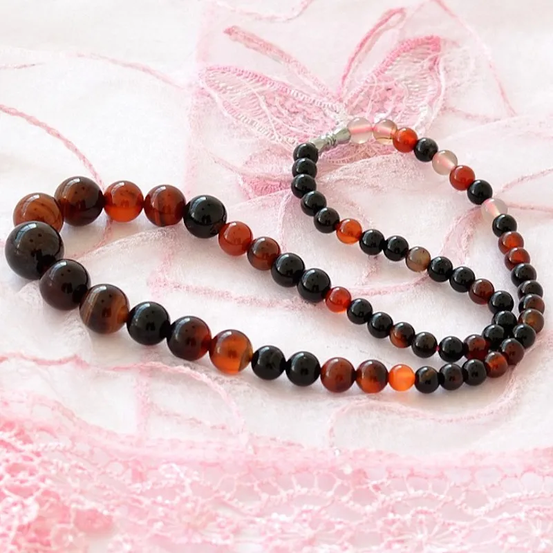 Fantasy Onyx Stone Beads Necklace for Women Fashion Statement Chain Choker Clavicle Jewels Length 47cm
Fantasy Onyx Stone Beads Necklace for Women Fashion Statement Chain Choker Clavicle Jewels Length 47cm