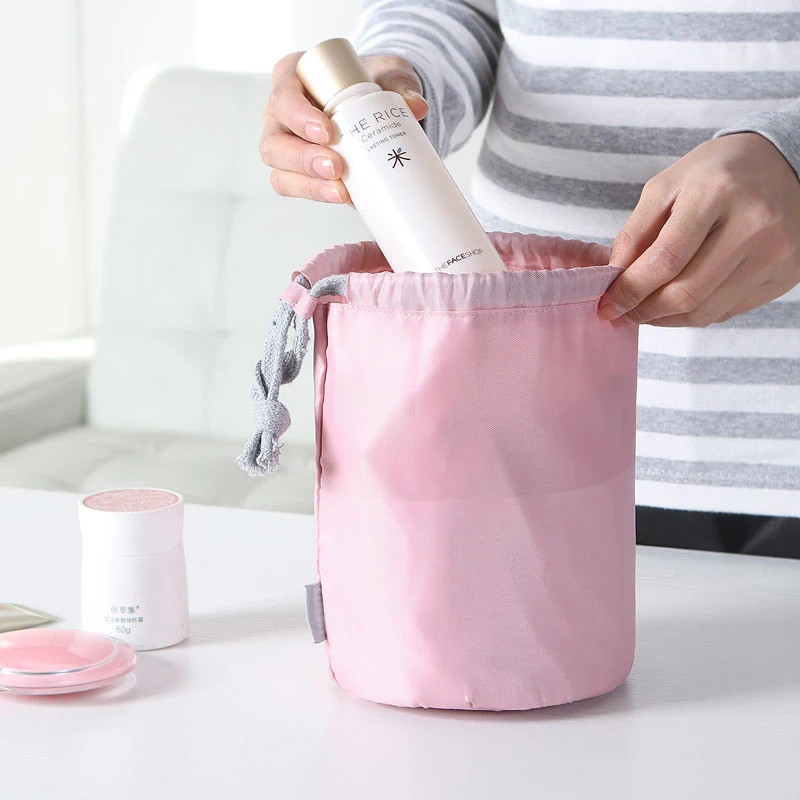 1Pcs New Cylinder type rope drawing storage bags cloth bundle storage tube paper towel roll paper bag cosmetic bag
1Pcs New Cylinder type rope drawing storage bags cloth bundle storage tube paper towel roll paper bag cosmetic bag