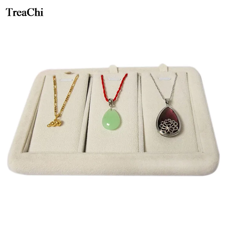 Quality Portable Velvet Pendant Jewelry Display Case Wooden 3 Grids Earring Necklace Display Holder Organizer Tray 18*12*2 cm
Quality Portable Velvet Pendant Jewelry Display Case Wooden 3 Grids Earring Necklace Display Holder Organizer Tray 18*12*2 cm