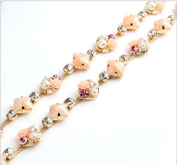 Free Shipping 5 yards Crystal Rhinestone Trim, Rhinestone Applique, Bridal Applique,Wedding Applique,Rhinestone Chain TONG020
Free Shipping 5 yards Crystal Rhinestone Trim, Rhinestone Applique, Bridal Applique,Wedding Applique,Rhinestone Chain TONG020