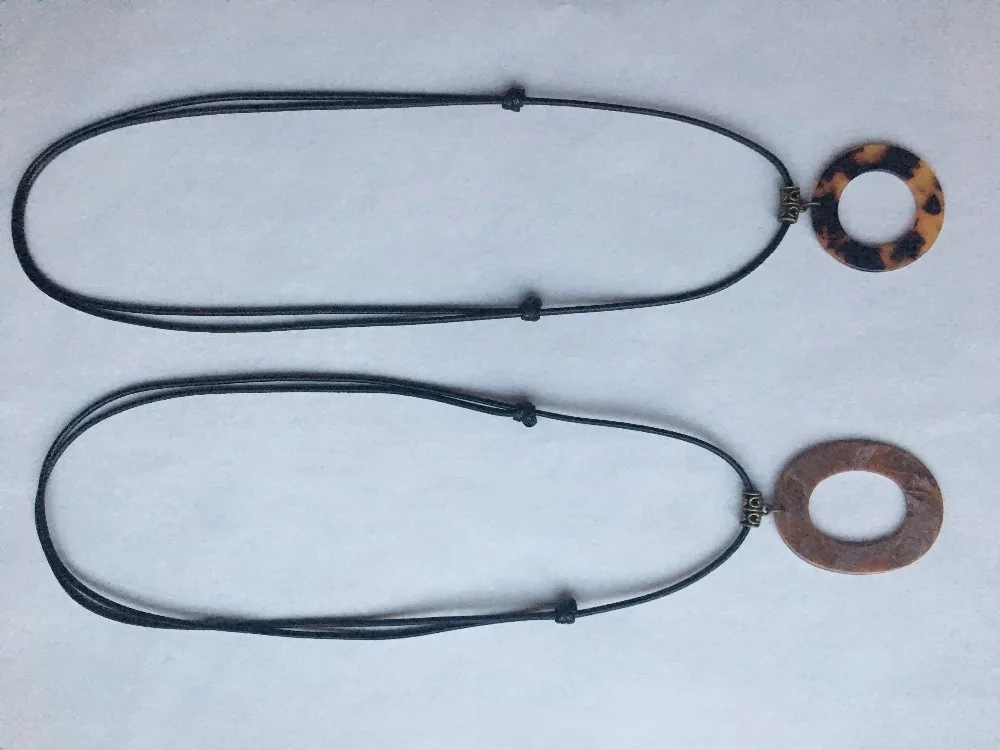 adjustable necklace sunglass holder with tortoise acetate pendant waxed cotton cords lanyard strings spectacle band
adjustable necklace sunglass holder with tortoise acetate pendant waxed cotton cords lanyard strings spectacle band