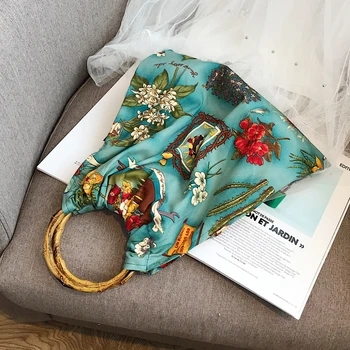Women Casual Handbags Calic Female Bamboo Handle Bucket Bag Retro Capacity Shopping Bag Summer Fashion Flower Top-hand Bag
Women Casual Handbags Calic Female Bamboo Handle Bucket Bag Retro Capacity Shopping Bag Summer Fashion Flower Top-hand Bag