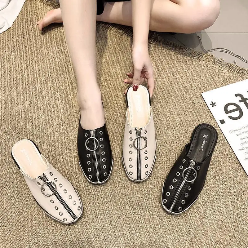Punk hot popular women mules slippers leather closed toe front zipper flats bottom slides ladies lazy shoes trend pantufa 2019
Punk hot popular women mules slippers leather closed toe front zipper flats bottom slides ladies lazy shoes trend pantufa 2019