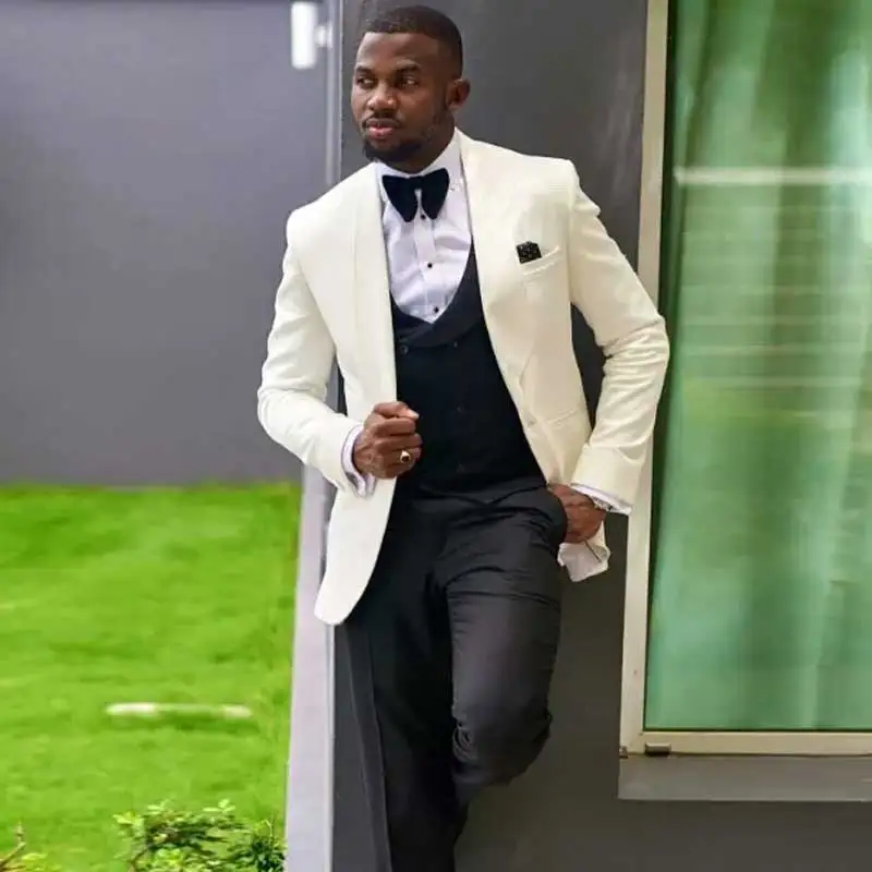 Ivory Groom Tuxedos Men Suits for Wedding Suits Man Blazers Jacket 3Piece Latest Coat Pants Designs Terno Masculino Prom Party
Ivory Groom Tuxedos Men Suits for Wedding Suits Man Blazers Jacket 3Piece Latest Coat Pants Designs Terno Masculino Prom Party