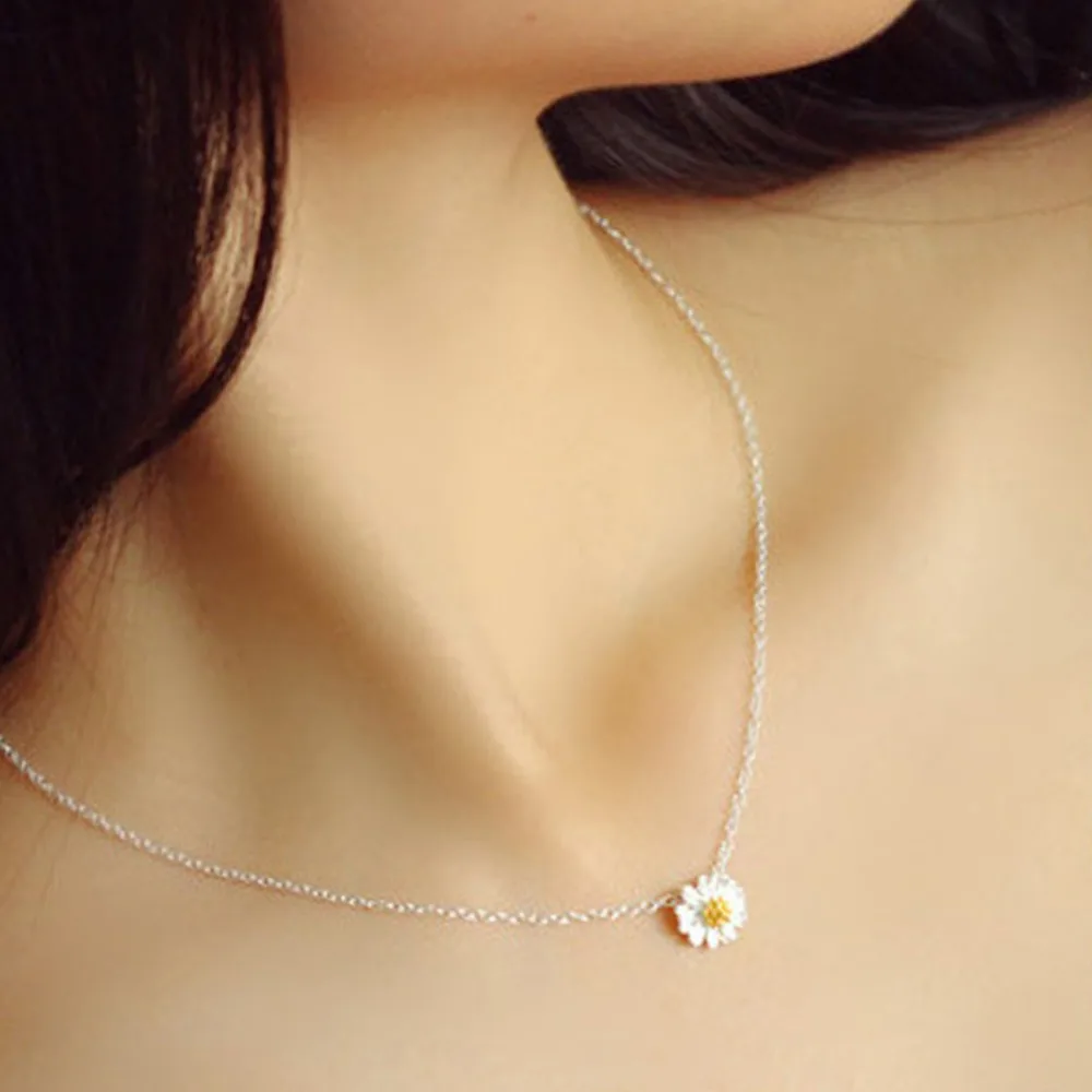 No chain!!! Fashion New Chrysanthemum Flower Daisy Pendant Necklace Jewelry Necklace pendant Hot Sale
No chain!!! Fashion New Chrysanthemum Flower Daisy Pendant Necklace Jewelry Necklace pendant Hot Sale