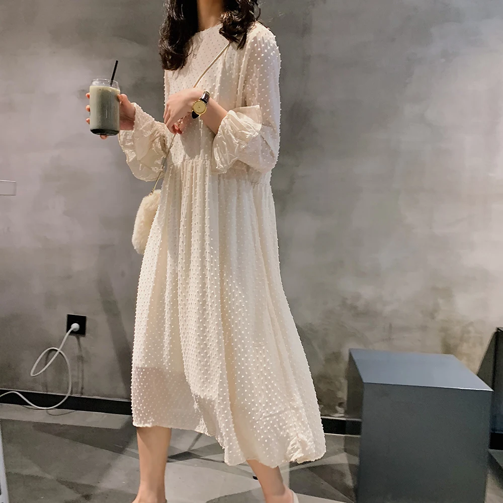 2019 New Ruffles Polka Dot Women Chiffon Dress Elastic Waist Flare Sleeve Female Long Retro A-line White Elegant Dress
2019 New Ruffles Polka Dot Women Chiffon Dress Elastic Waist Flare Sleeve Female Long Retro A-line White Elegant Dress