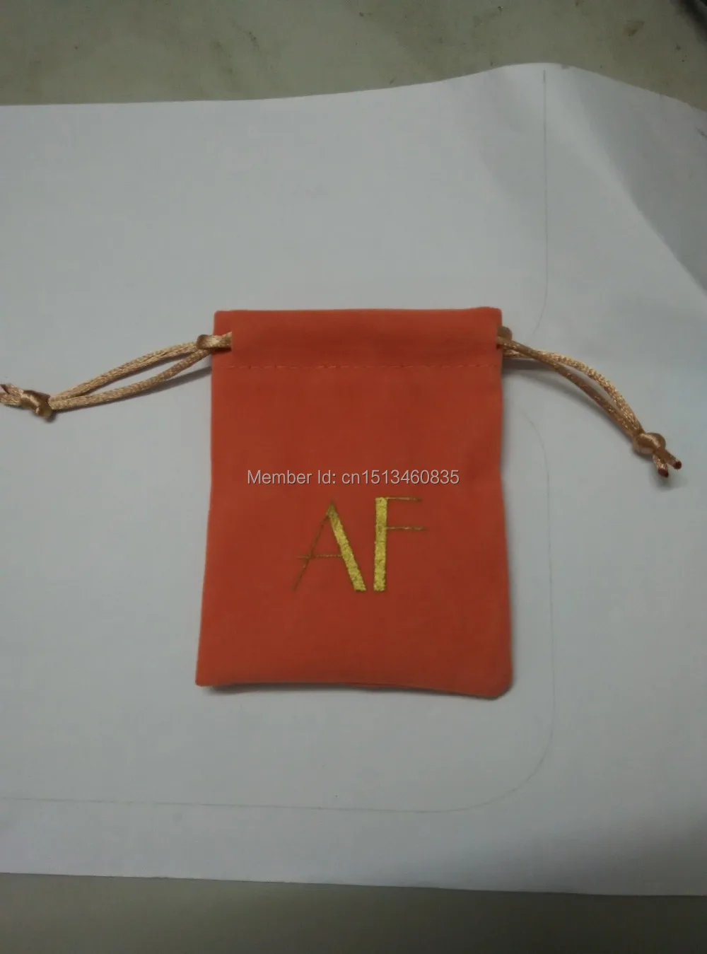 

CBRL customize small velvet jewelry pouch velvet gift pouch velvet drawstring pouch bag with custom logo headset bag
