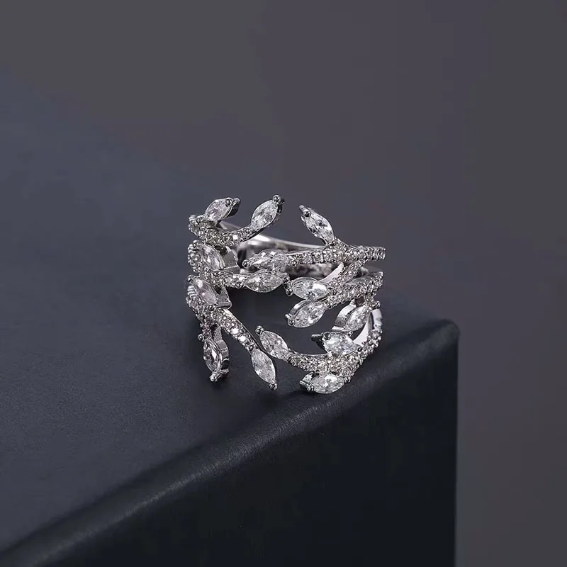 UMGODLY Luxury Brand Festival Leaf Open Ring Full Zircon Stones Tree Branch Rings Women Fashion Party Jewelry
UMGODLY Luxury Brand Festival Leaf Open Ring Full Zircon Stones Tree Branch Rings Women Fashion Party Jewelry