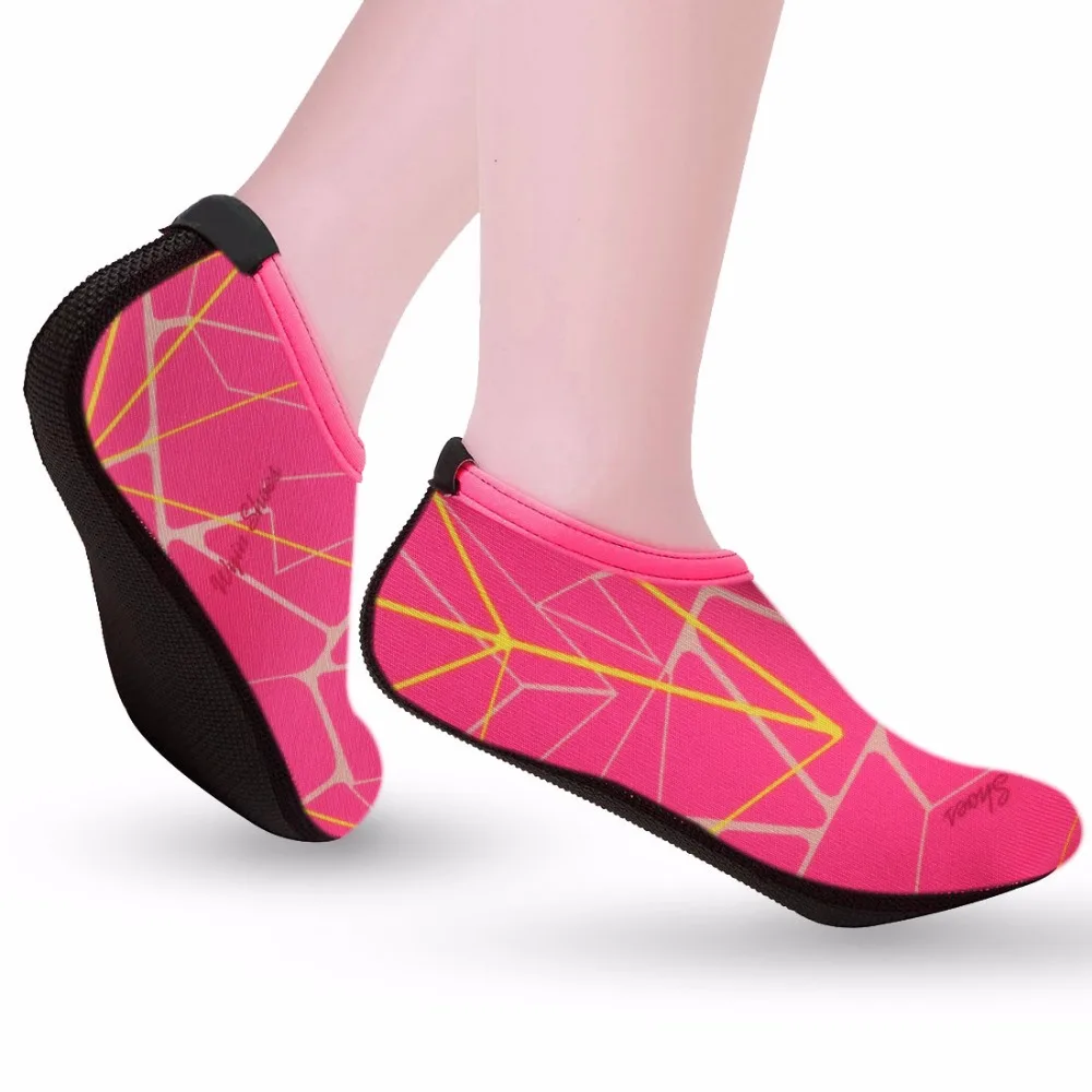 Summer Flat Breathable Sandalias Shoes Women Beach Shoes Adult Unisex Flat Soft Walking Lover Shoes Sneaker
Summer Flat Breathable Sandalias Shoes Women Beach Shoes Adult Unisex Flat Soft Walking Lover Shoes Sneaker